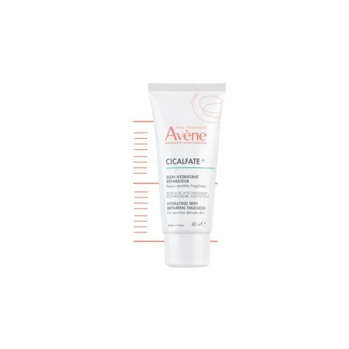Avene cicalfate+ hydrating treatment.